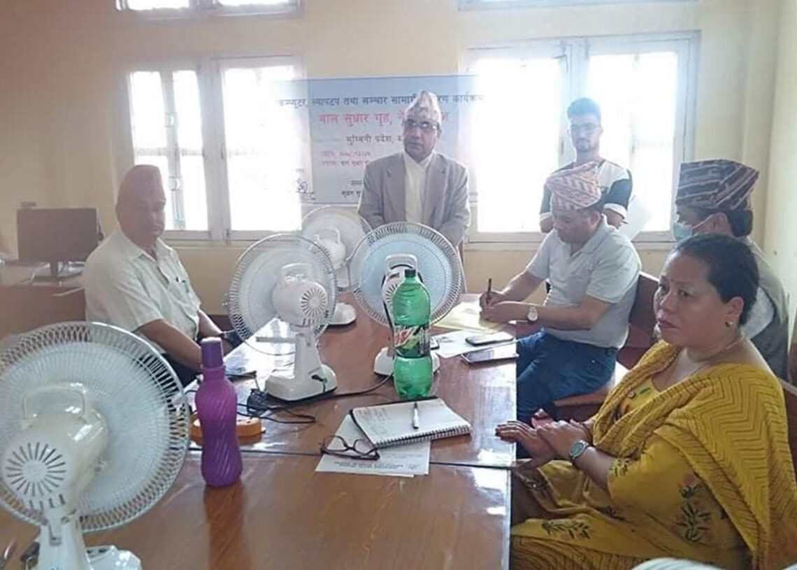 एडभोकेसी फोरमद्धारा बालसुधार गृहलाई संचार सामाग्री हस्तान्तरण