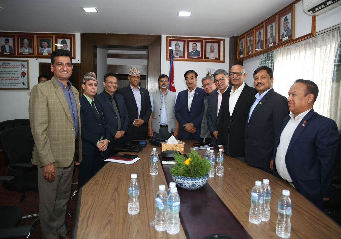 भुक्तानी सन्तुलनमा असर नगर्ने गरी आयत व्यवस्थित गर्न अर्थमन्त्रीलाई चेम्बरको आग्रह