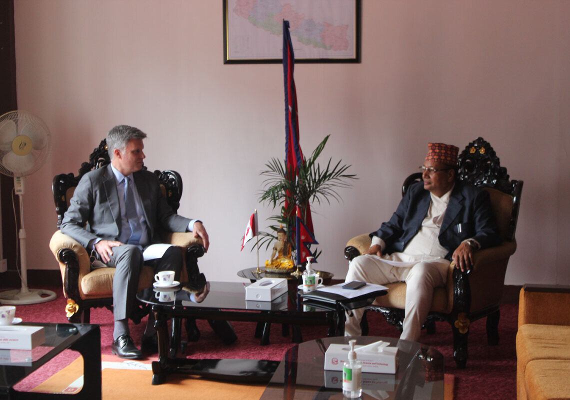 शिक्षामन्त्री पौडेल र क्यान्डाका राजदूत मकाईबीच भेटवार्ता