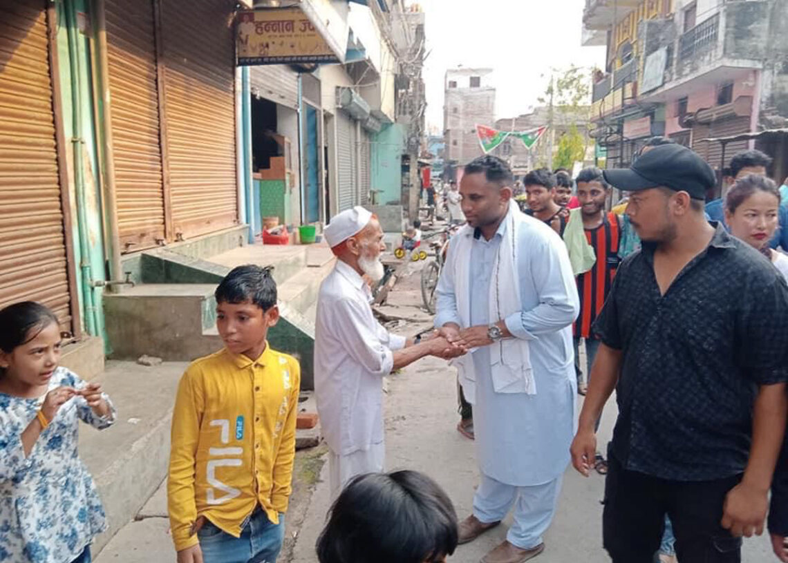 वाहिद हुसेन हल्वाई चुनावी एजेण्डा लिएर घरदैलोमा