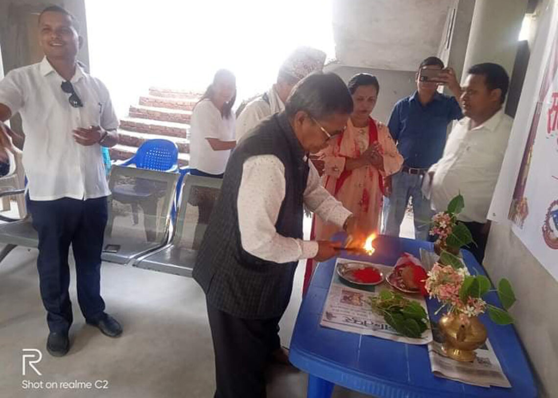 कोहलपुरमा लामो दुरिको बसपार्क टर्मिनल भवनको निर्माणाधीन अवस्थामै समुद्घाटन