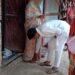 हिमान्शु यादवबाट सिक्नुपर्ने संस्कार– प्रतिस्पर्धीका बुवालाई ढोगेर आर्शिवाद लिए