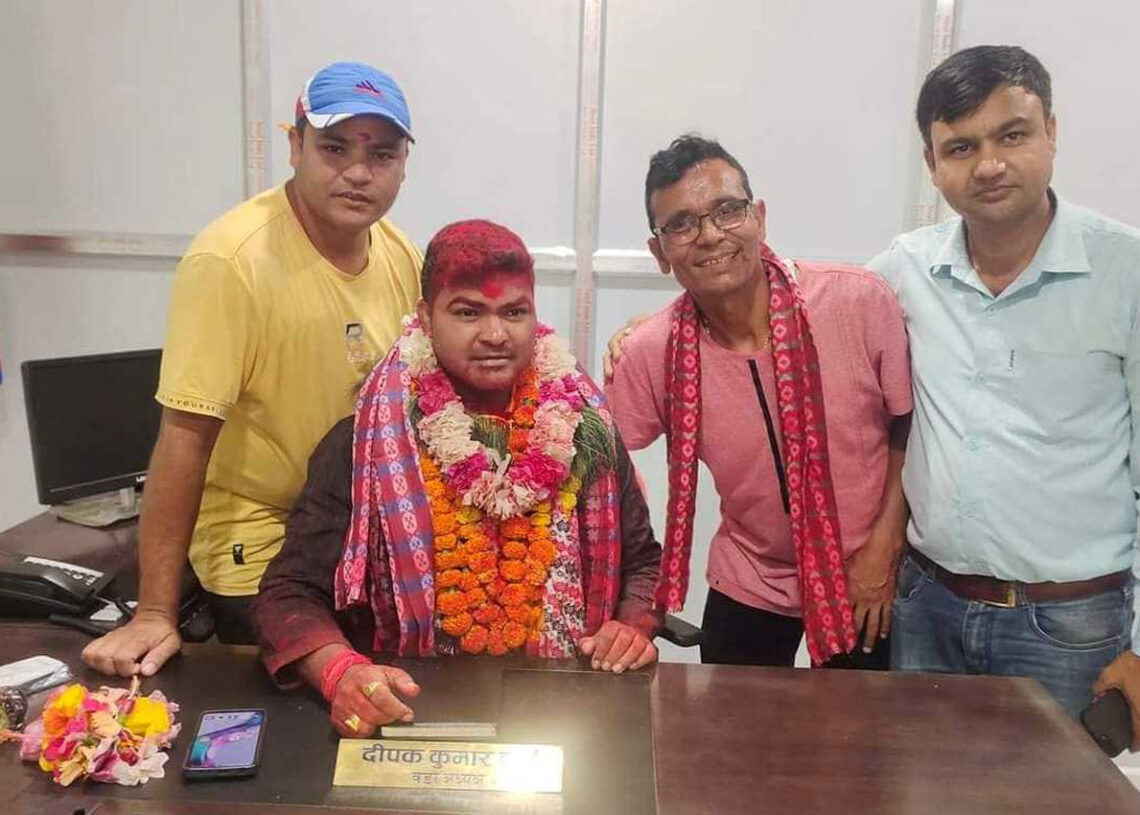 नेपालगन्ज–१८ का जनप्रतिनिधिले गरे पदभार ग्रहण