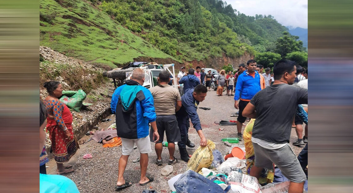 जीप दुर्घटना हुँदा प्युठानमा एक जनाको मृत्यु, १४ घाइते