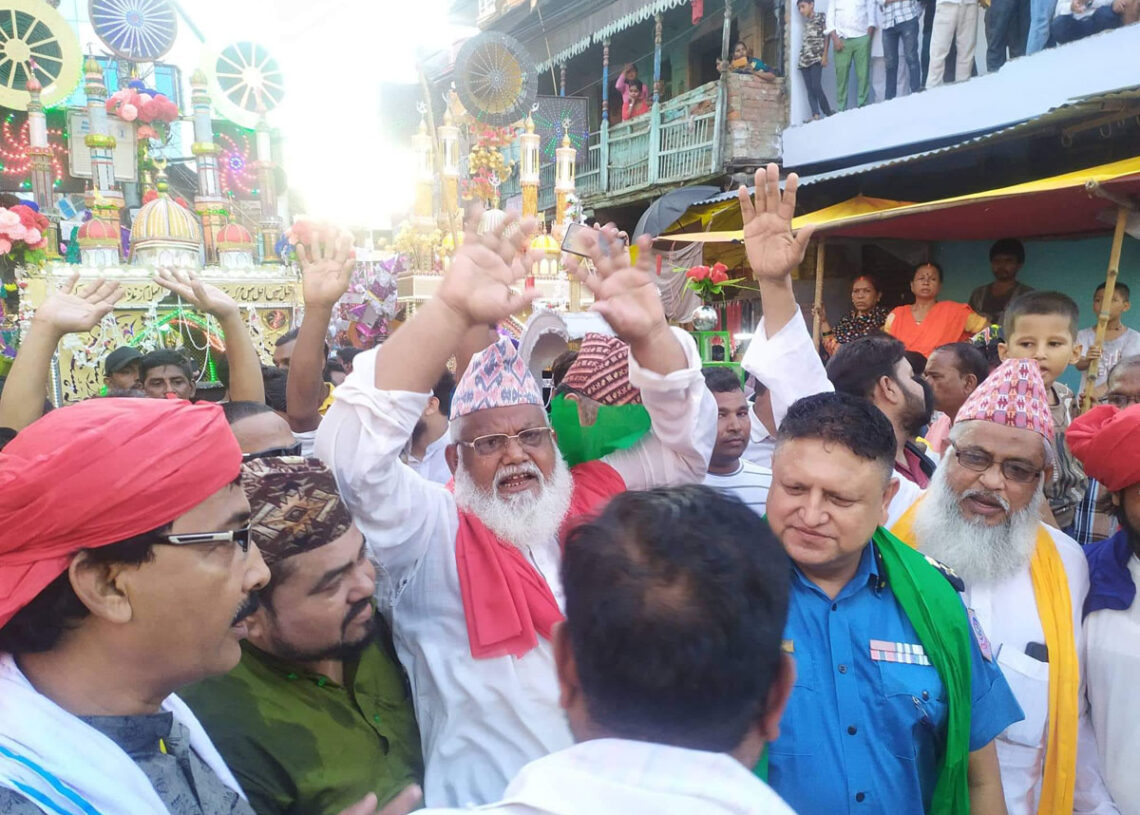 मोहर्रम सम्पन्न पार्न सहयोग गरेको भन्दै विभिन्न ब्यक्तिलाई सम्मान