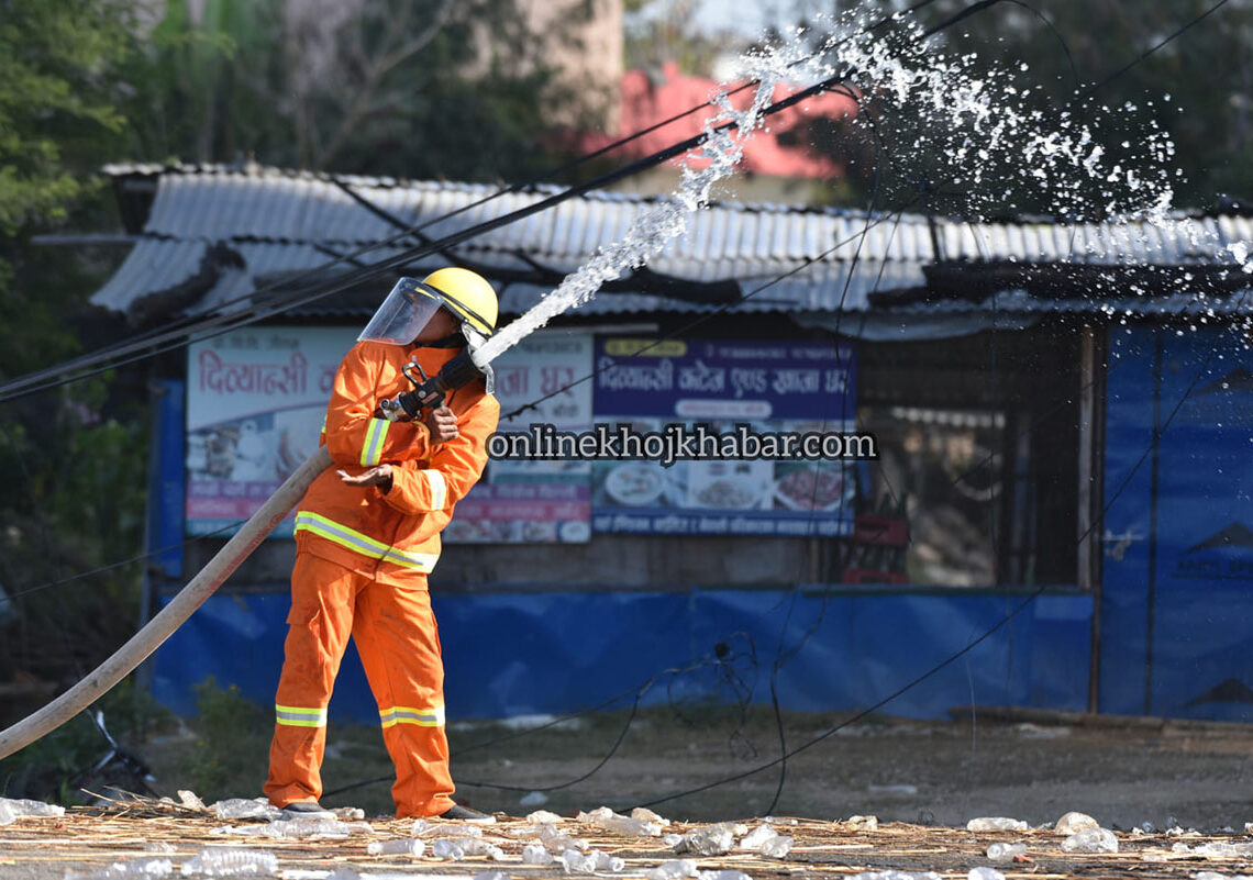 कोहलपुरमा निःशुल्क दमकल सेवा सुरु