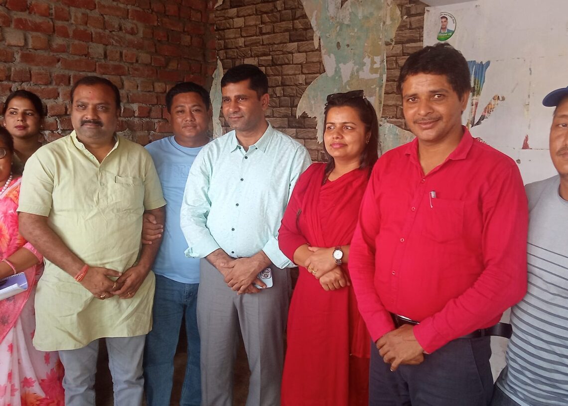 पूर्वमन्त्री राईप्रति मतदाताहरु उत्साहित बन्दै