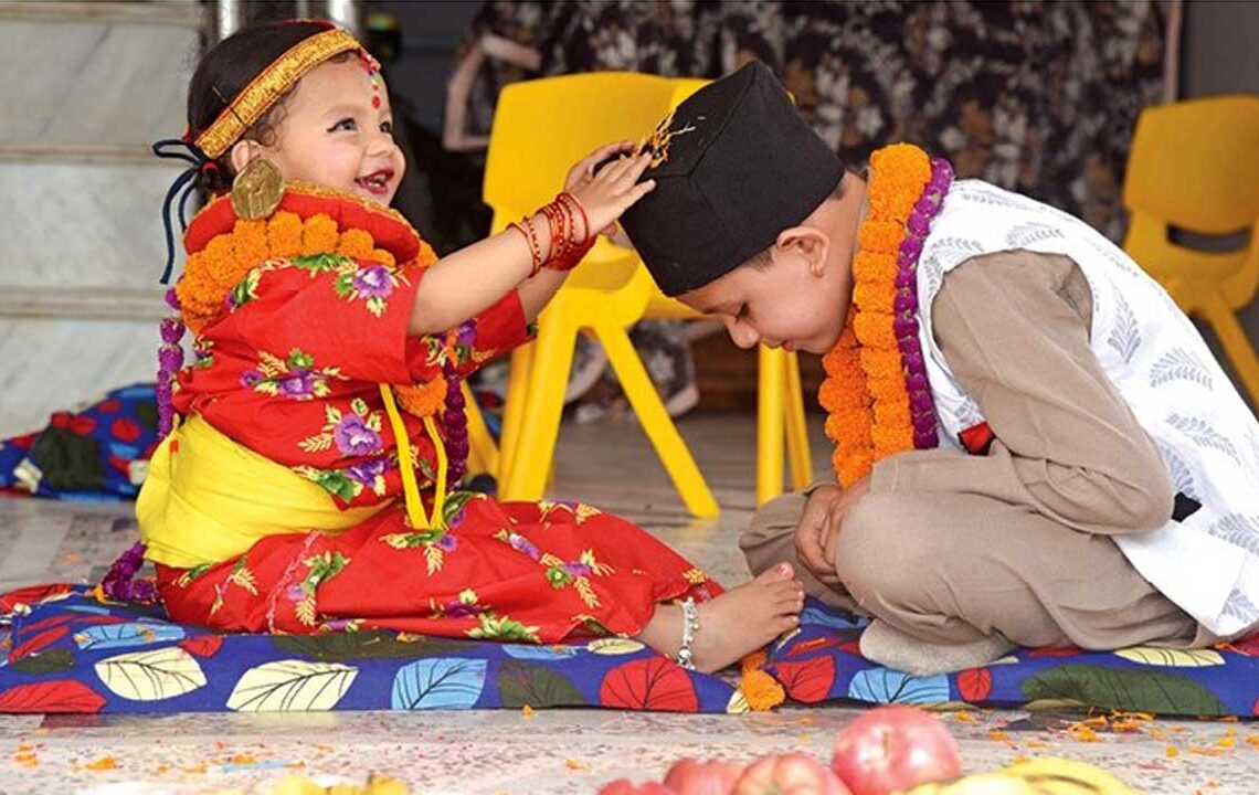 आज भाइटीका, उत्तम साइत ११ : ३७ बजे