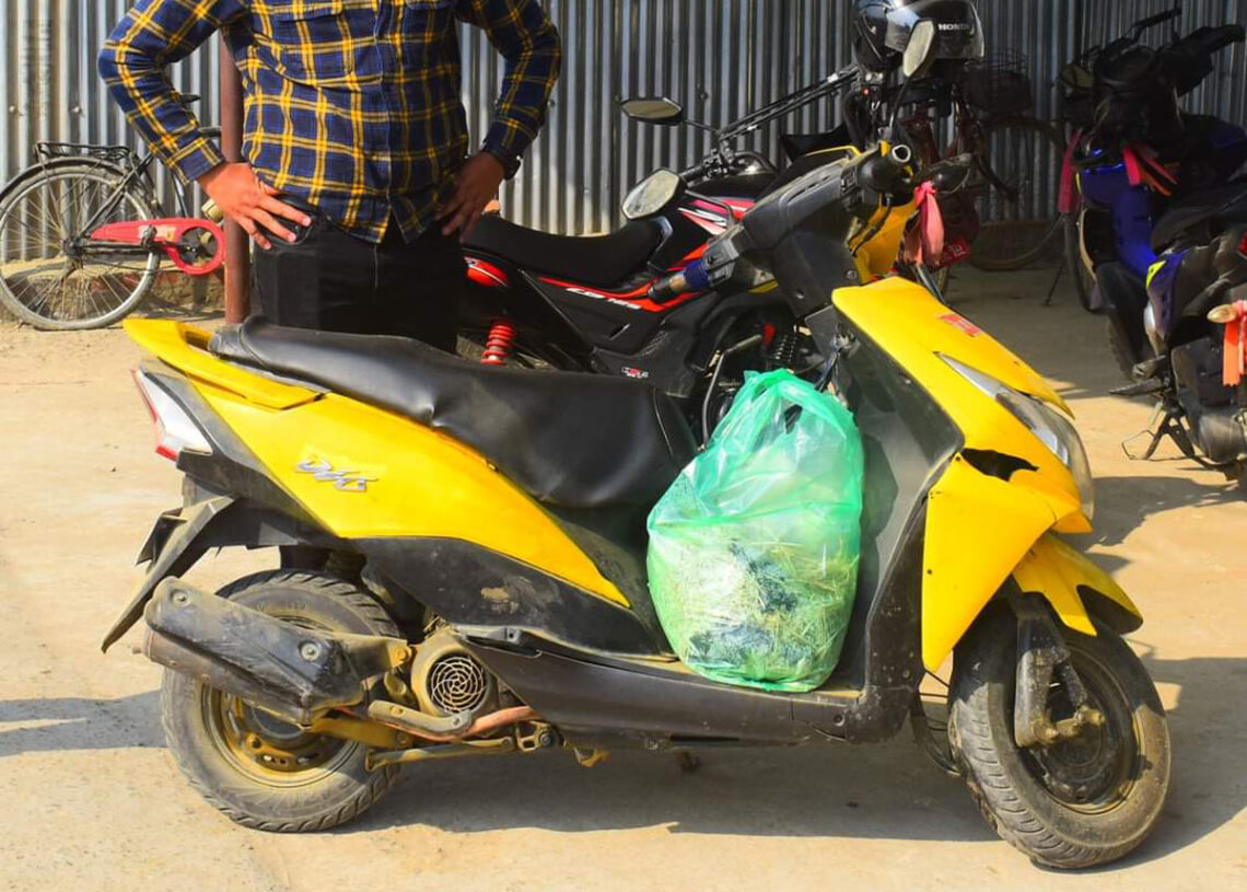 कोहलपुर नगर प्रहरीको एक्सनः जथाभावी फोहोर फाल्नेलाई जरिवाना