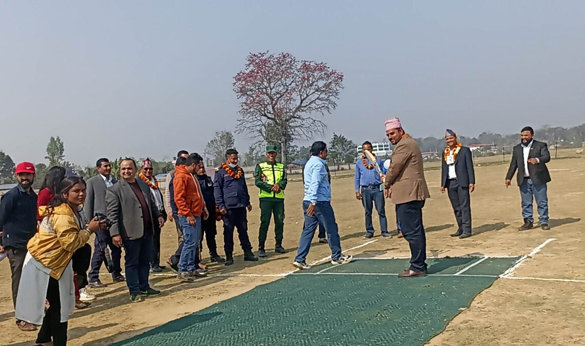आजदेखी कोहलपुरमा उपमेयर कप छात्रा क्रीकेट प्रतियोगिता सुरु