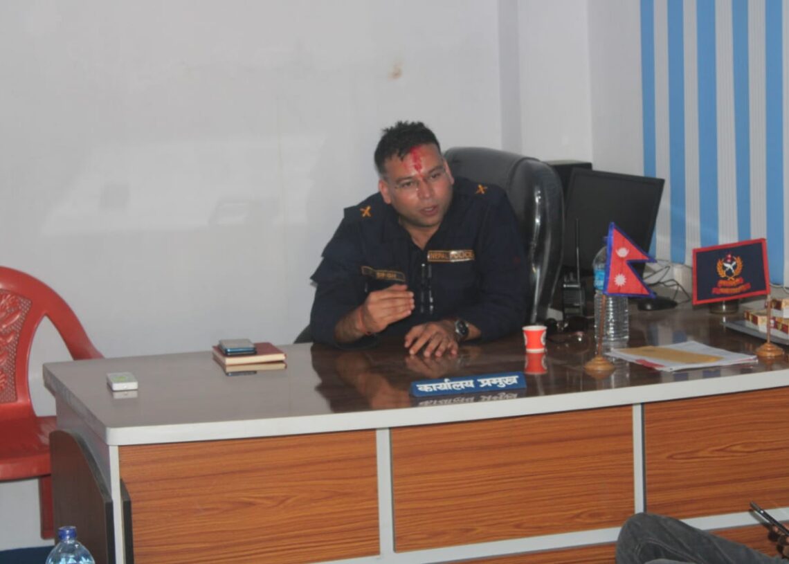 वडाका प्रहरी इन्चार्ज रिपेन्द्र कुमार सिंहः आउँदा पनि पत्रकार सम्मेलन, जाँदा पनि