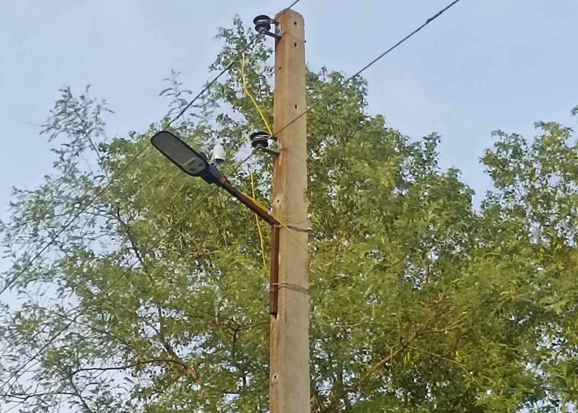 सडकबत्ती जडान भएसङ्गै स्थानिय हर्षित