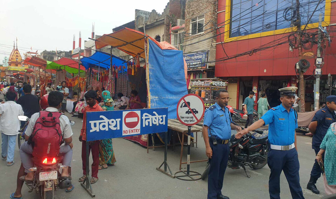 रक्षाबन्धनले सजियो नेपालगञ्ज बजार
