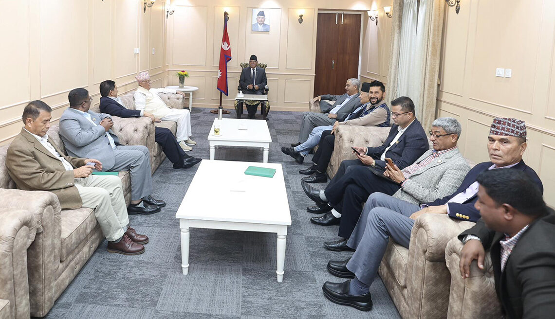 सत्ता साझेदार र प्रमुख प्रतिपक्षी दलका शीर्ष नेताको बैठक बस्दै