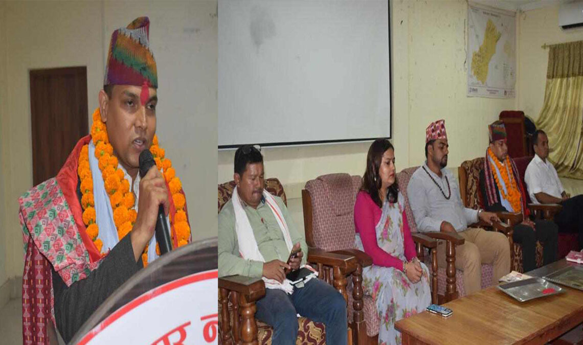 कोहलपुरमा प्रमुख प्रशासकीय अधिकृत ढकाललाई स्वागत