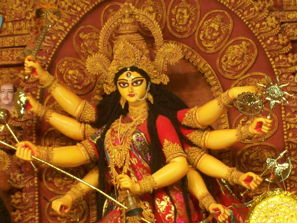 आज दसैँको तेस्रो दिन, चन्द्रघण्टा देवीको पूजा गरिँदै, बागेश्वरी मन्दिरमा भीड