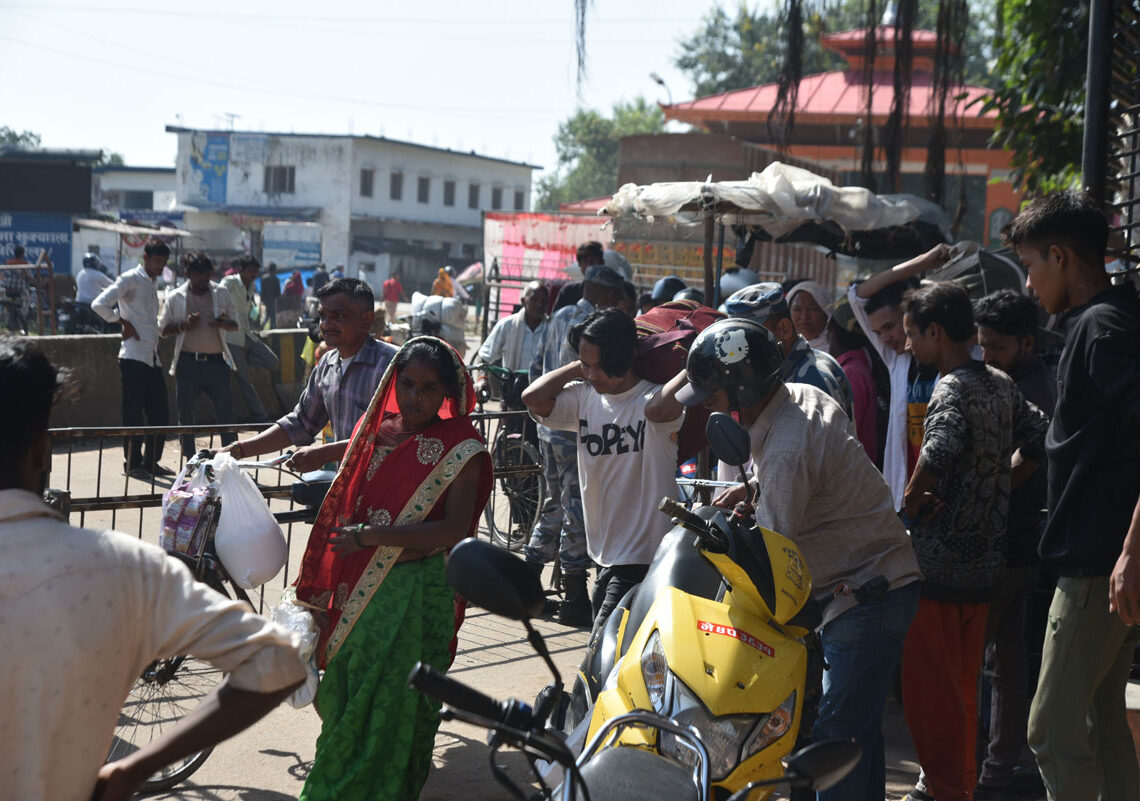 जमुनाह नाकामा सर्वसाधारणलाई सास्ती, तस्करलाई मस्ती
