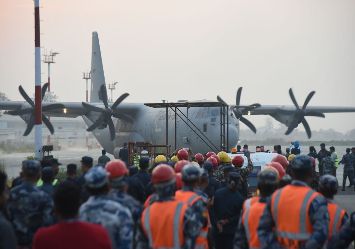 भारतले तेस्रो पटक पठाएको राहत सामग्री नेपालगन्ज आइपुग्यो