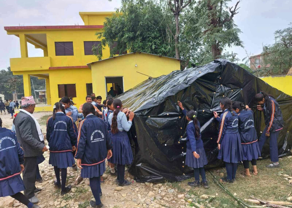 जीवनोपयोगी सीपः विद्यार्थीले च्याउखेतीका लागि बनाए टनेल