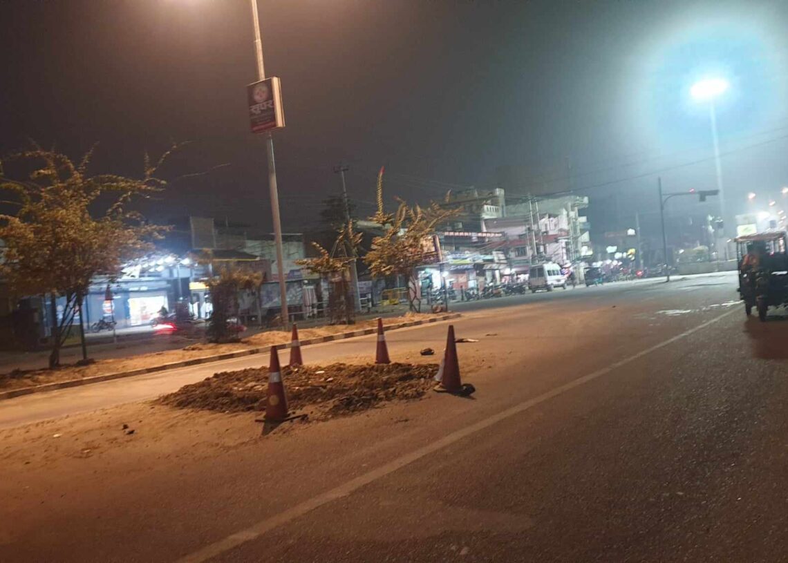नेपालगन्जको ब्यस्त सडकमा ‘एम्बुस’ खाल्डो, जनप्रतिनिधि उदासिन