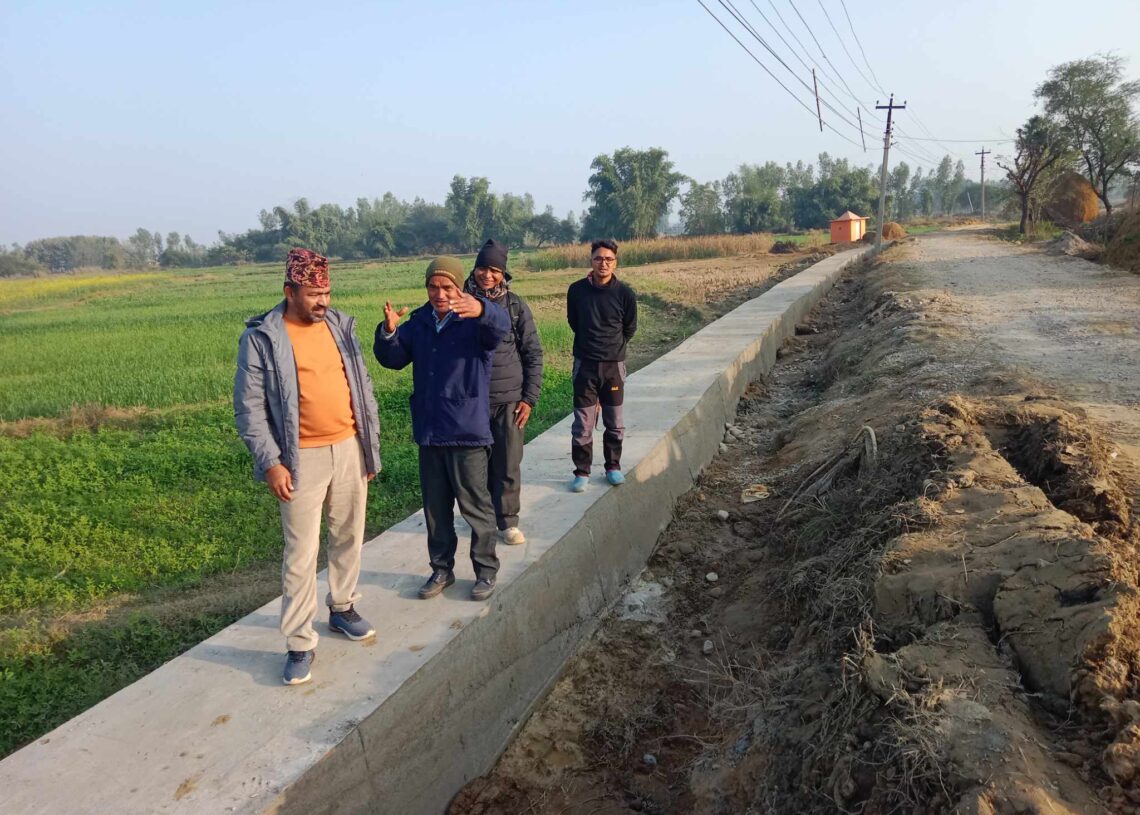 योजना अनूगमनमा प्रदेशसभा सदस्य खत्री