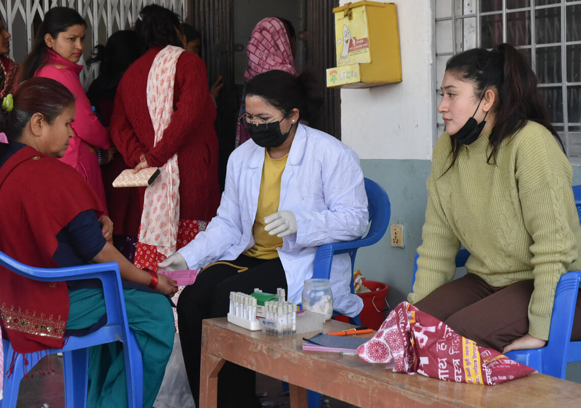 सहरी प्रवर्धन केन्द्रमा महिला स्वास्थ्य शिविर, २३६ जनाले सेवा लिए