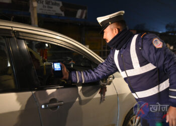 दुर्घटना न्यूनिकरण गर्न ट्राफिक प्रहरीको अभियान : छड्के जाँचमा ६ जनालाई कारवाही