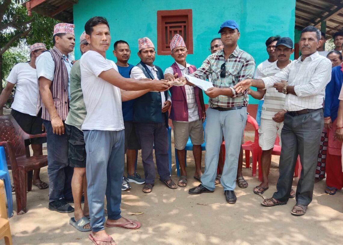 राप्ती सोनारीका अग्नीपीडितलाई राहात वितरण