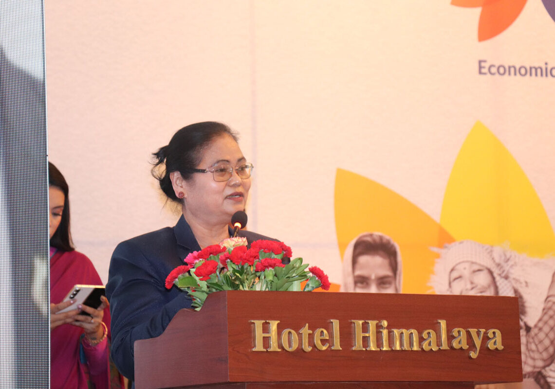 महिलाको आर्थिक स्तर माथि उठाउन हाम्रा कार्यक्रम गरिब लक्षित हुनुपर्छः मन्त्री चौधरी