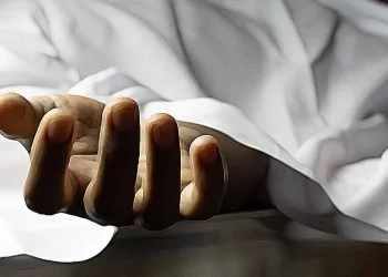 बाँकेमा हावाहुरीले पर्खाल भत्किँदा एक महिलाको मृत्यु