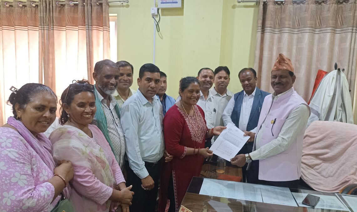 कुहिएर गएको काठ व्यवस्थापनमा सुधार हुनेछः मन्त्री कुर्मी