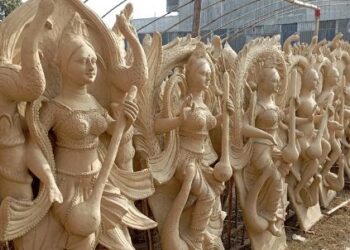 दशैं नजिकिएसँगै मूर्ति बनाउन मूर्तिकारलाई भ्याइनभ्याई