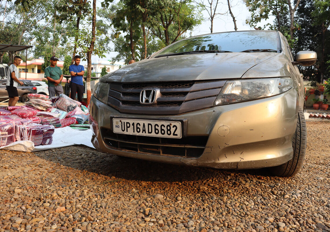 नेपालगन्जबाट कारसहित भन्सार छलीको सामान बरामद