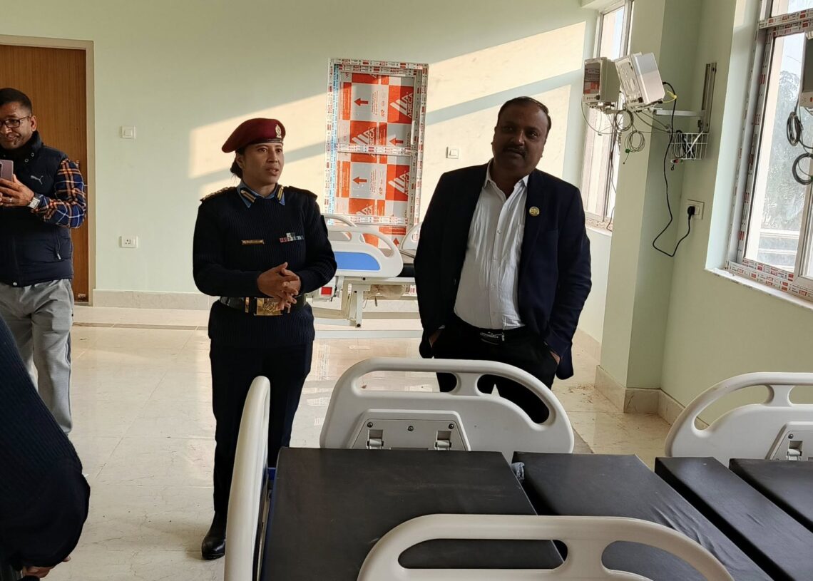 लुम्विनी प्रदेश प्रहरी अस्पताल नयाँ भवनको मन्त्री अग्रवालद्वारा निरीक्षण