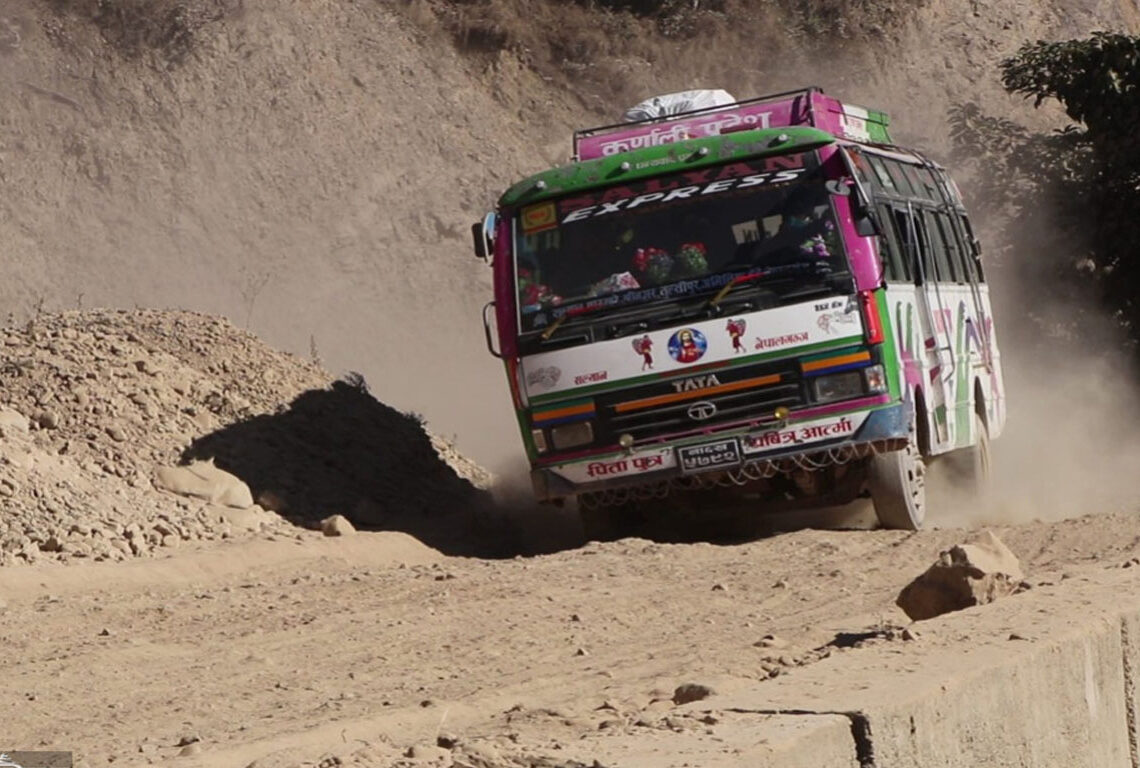 राप्ती राजमार्ग दैनिक पाँच घण्टा बन्द