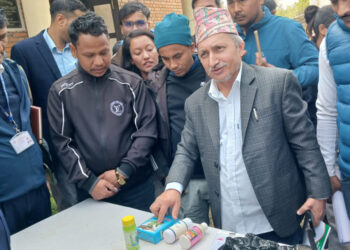 विषादीको दोहोरो जोखिममा बाँकेका किसान