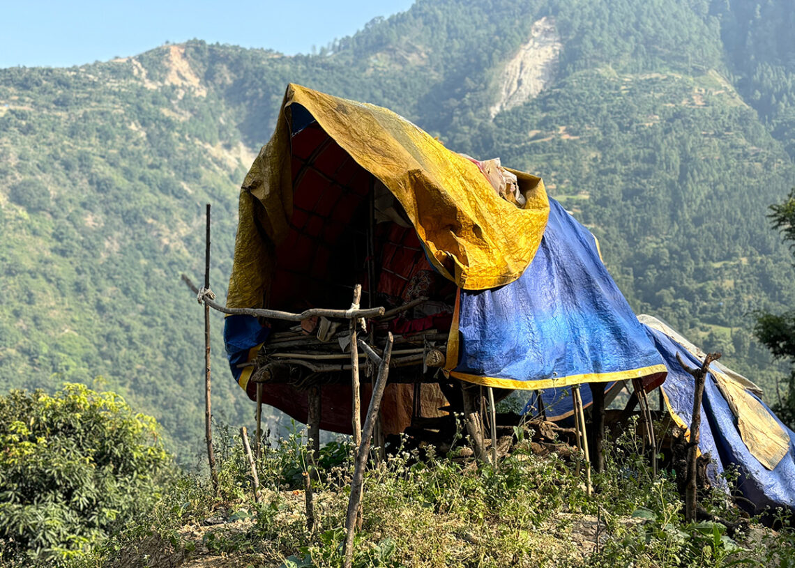 चिसो बढेसँगै जाजरकोटका भूकम्पपीडितको बिचल्ली