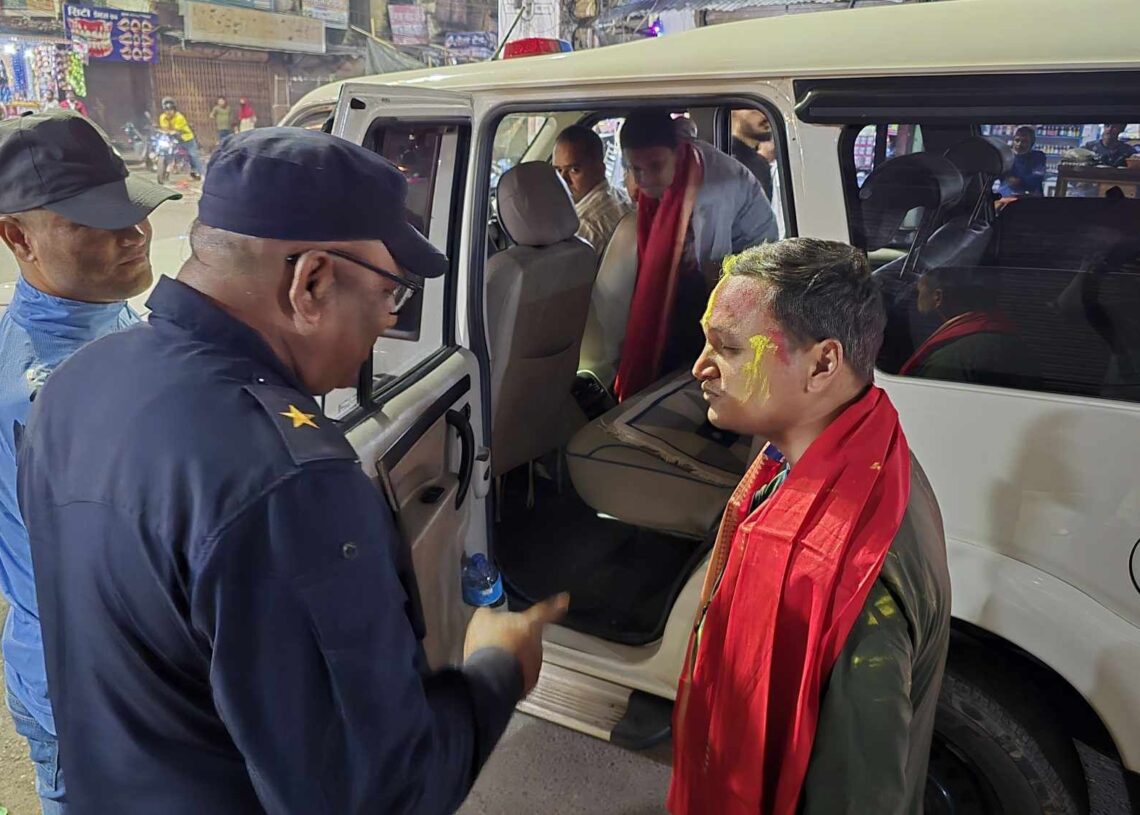 सुरक्षा ब्यवस्था मिलाउन बाँकेका प्रमुख जिल्ला अधिकारी रातको समयमा समेत फिल्डमा