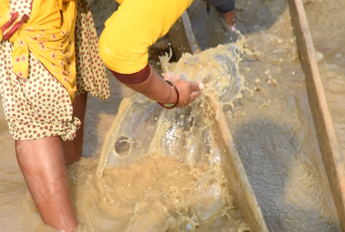 गेरुवा नदी सुकेपछि सोनाहा बस्ती संकटमा