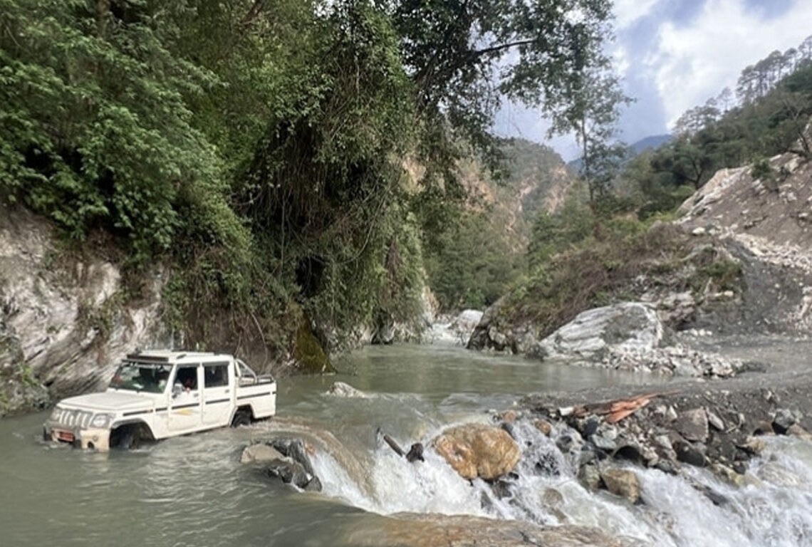 खोलामा पुल नहुदाँ मैकोट पुग्न मुस्किल