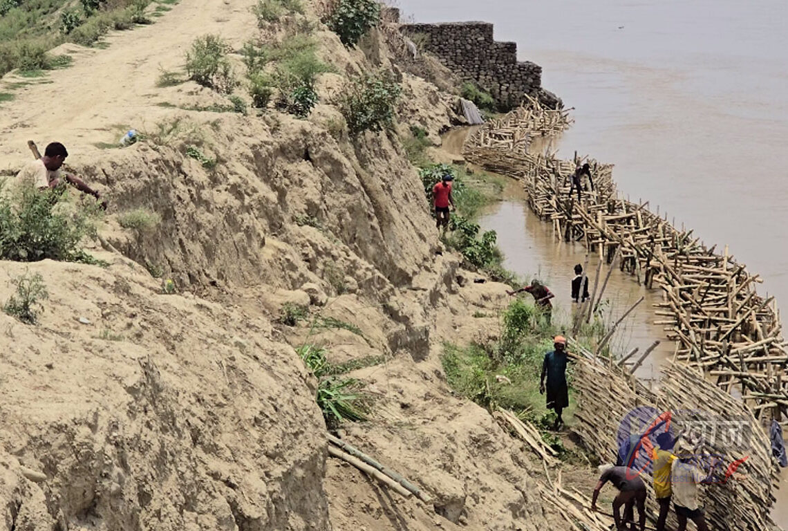 खल्ला झगडियाका बाढी पीडितको माग : स्थायी तटबन्ध चाहिएको हो, बाँस र बोराको होइन