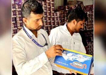 बाँकेको मनिकापुरमा मूल्य नराखी जुत्ता बिक्री गर्ने कारखानालाई दुई लाख जरिवाना