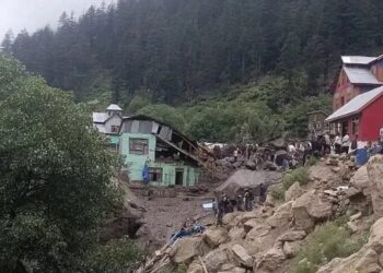 भारतको जम्मू कश्मीरमा बाढीमा परी ज्यान गुमाउनेको सङ्ख्या ४५ पुग्यो