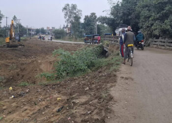 पेडारी नालामा चार ‘लेन’को पुल निर्माण हुँदै