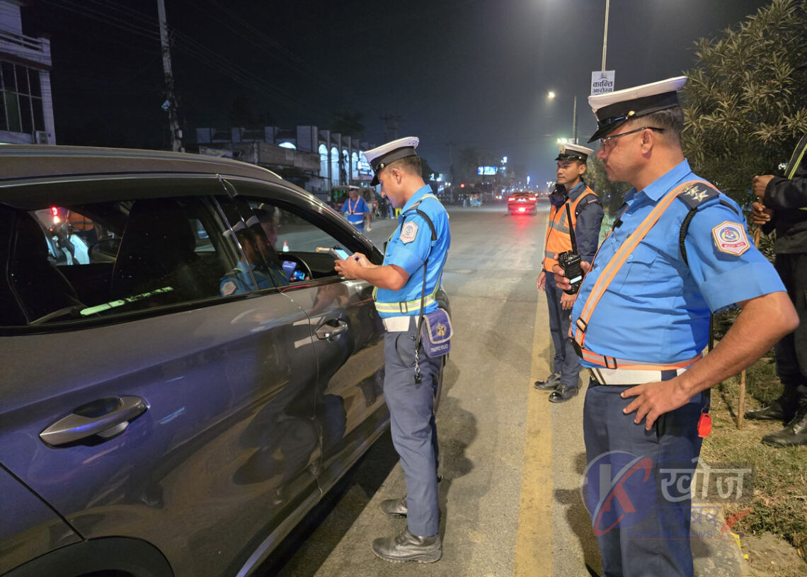 “मापसे, कुहिरो र हतार : बढ्दो दुर्घटना रोक्न बाँकेमा रात्री चेकजाँचमा कडाइ