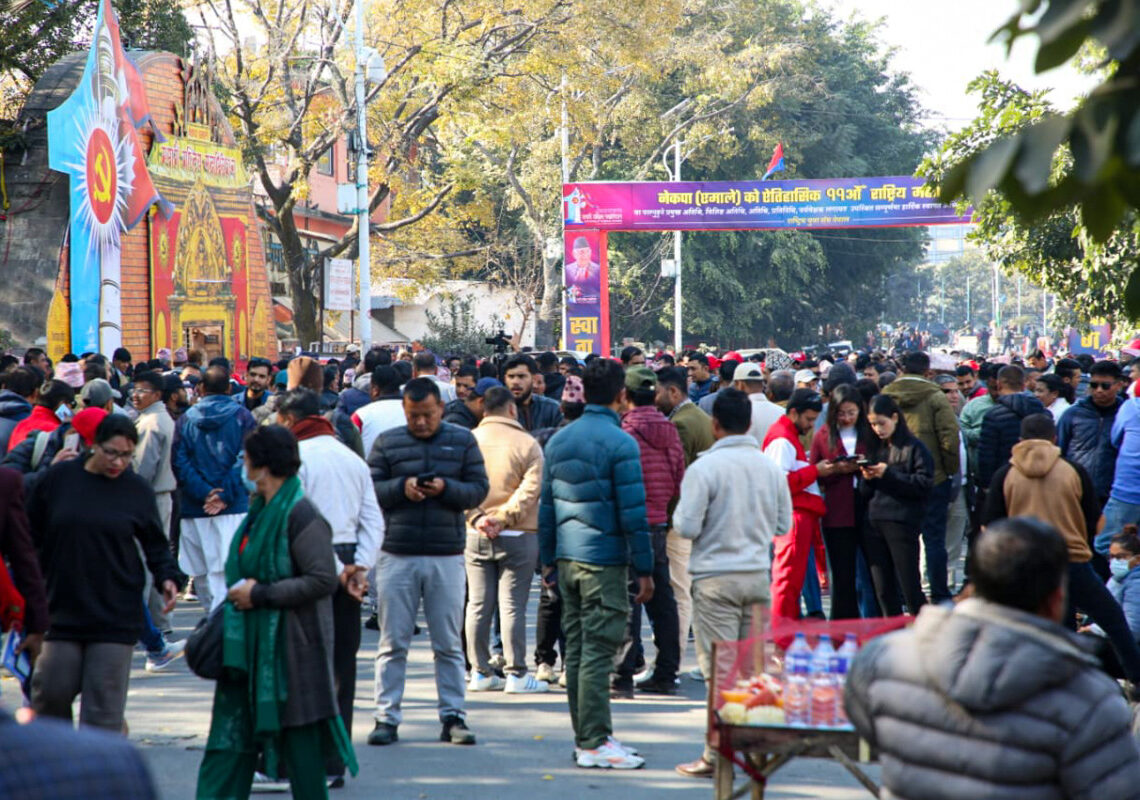 एमालेको नयाँ नेतृत्व चयनका लागि मतदान बिहानदेखि शुरू हुँदै