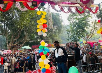 प्रहरीको लापरवाहीले कमर शाह बाबा मेलामा धेरैजनाको मोवाइल र पैँसा गायव