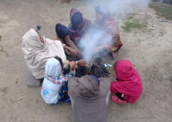 बाँकेमा शीतलहरले सर्वसाधारणको दैनिकी कष्टकर