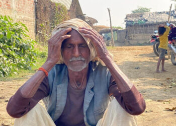 राप्तीकै बहावसँग बगिरहेको चौफेरी गाउँको जीवन