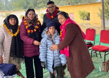 बौद्धिक अपाङ्गता भएका विद्यार्थीलाई न्यानो कपडा र स्टेशनरी वितरण